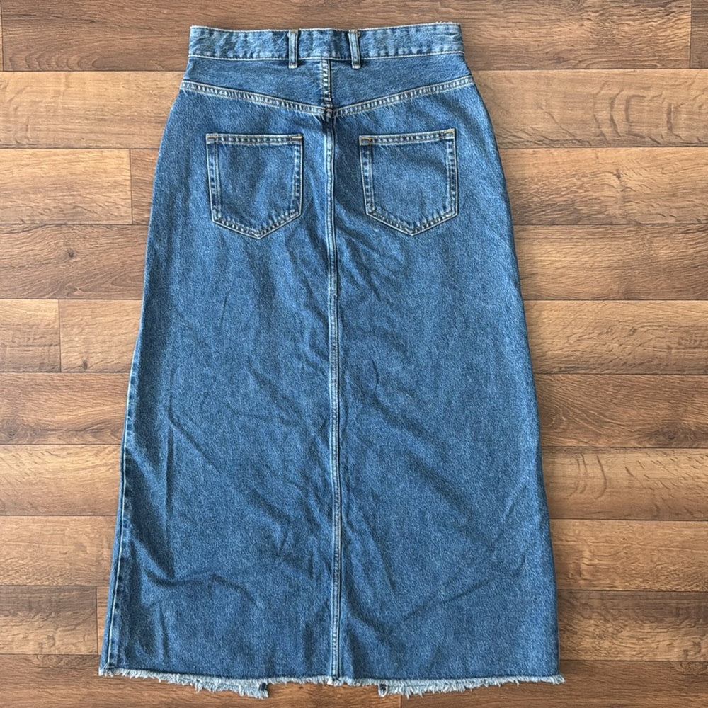 Pilcro Size 10 Denim Midi / Maxi Skirt NWT Anthropologie Front Slit Raw Hem Luxe - Picture 2 of 15
